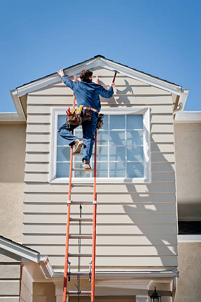 Affordable siding repair and maintenance services in East Niles, CA